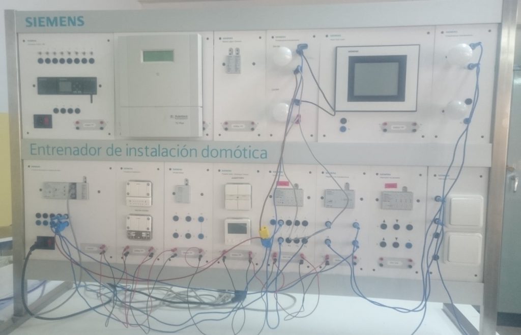 Entrenador de instalación domótica